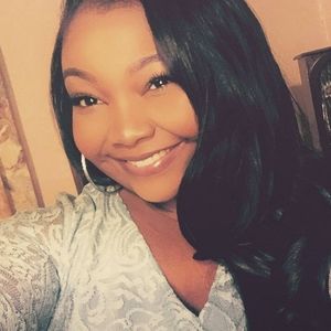 Meet your Posher, Derrick